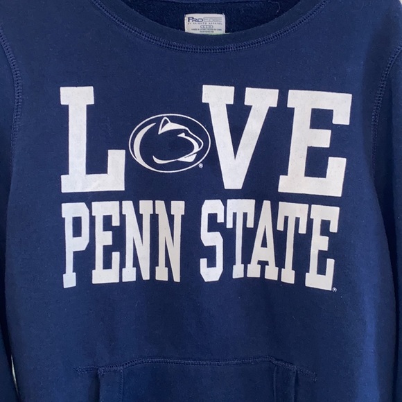 Penn state Love crew neck, soft, comfy, great condition.  Size Large - Picture 2 of 5